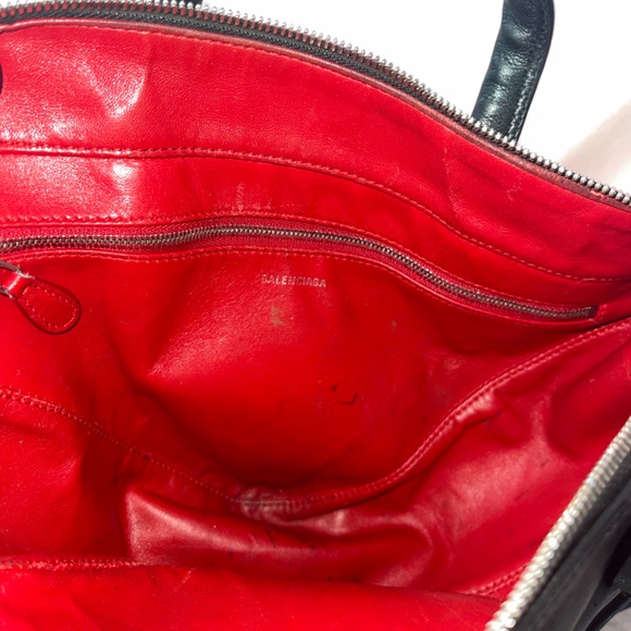 BALENCIAGA TRIANGLE BAG - Picture 7 of 7